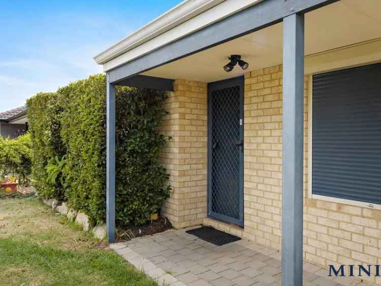 4 Bed 2 Bath Byford Home - Modern Open Plan Living