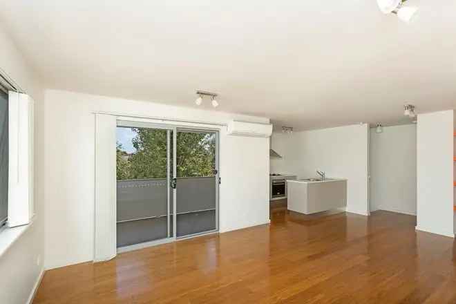 Apartment For Rent in Adelaide, South Australia