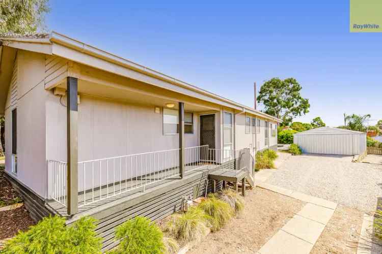 Buy House in Bacchus Marsh with Four Bedrooms and Modern Features