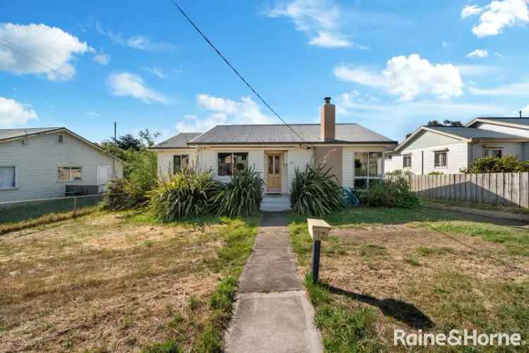 House For Rent in 32, Schouten Street, Hobart, Tasmania