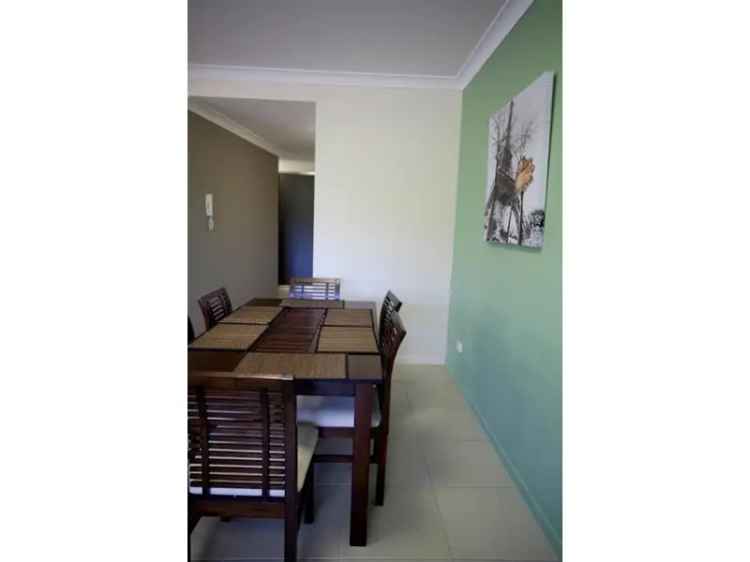 Fully Furnished Modern Apartment In Townsville!