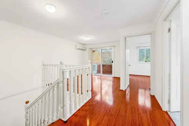 3 rooms house of 278 m² in Sydney