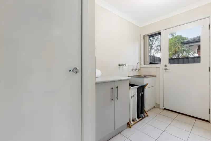 House For Sale , 6, Sandra Court, Melbourne, Victoria