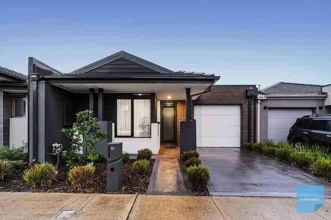 House For Rent , 12, Pigato Crescent, Melbourne, Victoria