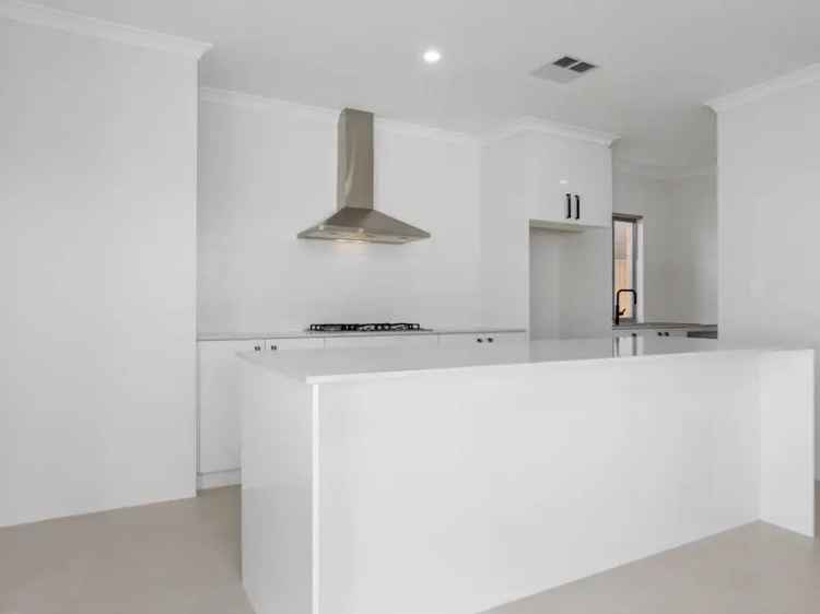 House For Rent in City of Cockburn, Western Australia