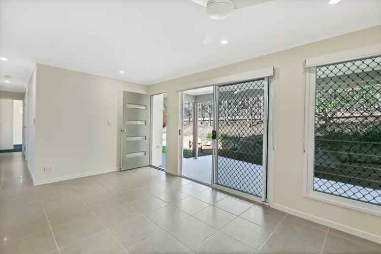 2/6 Lemon Myrtle Place, Woombye QLD 4559 - Duplex For Lease