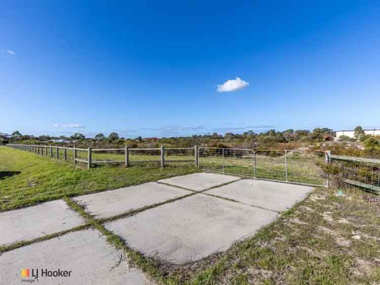 Land For Sale in City of Cockburn, Western Australia