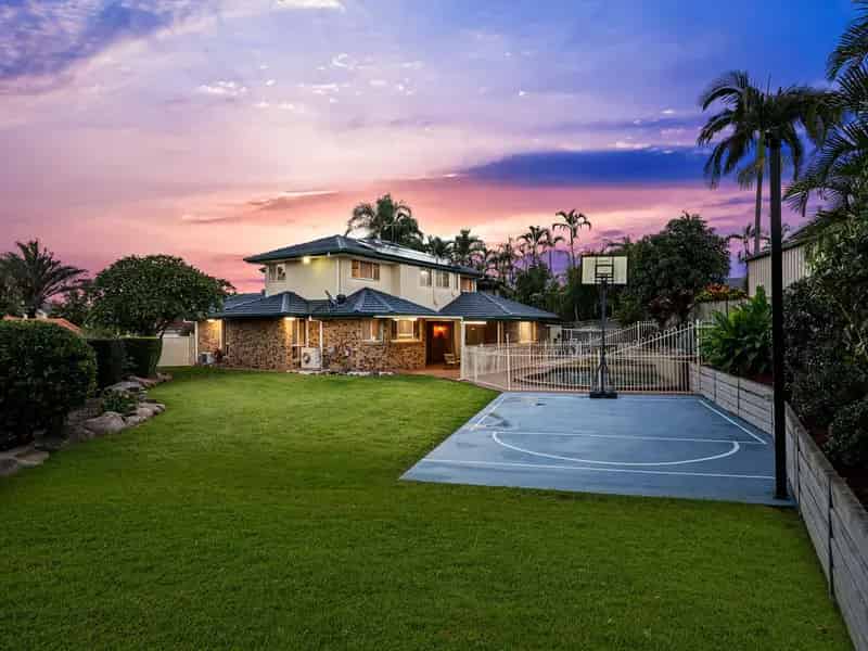 Room for Everyone, Luxury for All - The Perfect Family Home