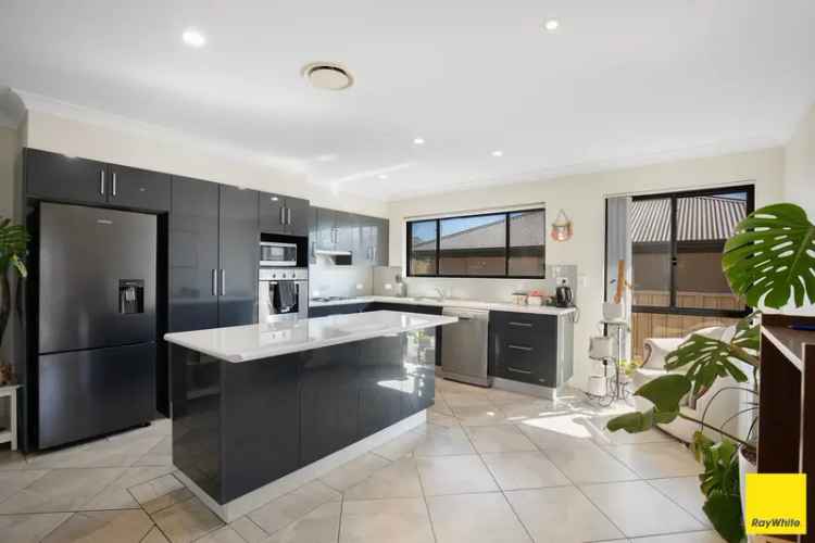 Buy Block of Units in Armidale with Excellent Rental Income