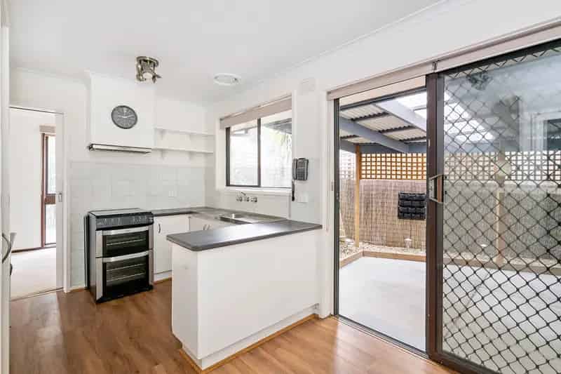 House For Rent , 9, Berwick Close, Melbourne, Victoria