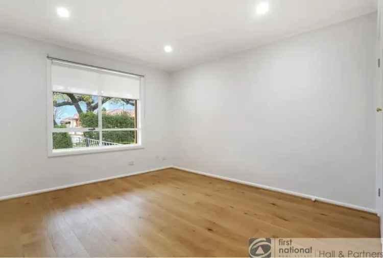 3 Bedroom House 202m2 Melbourne Family Home