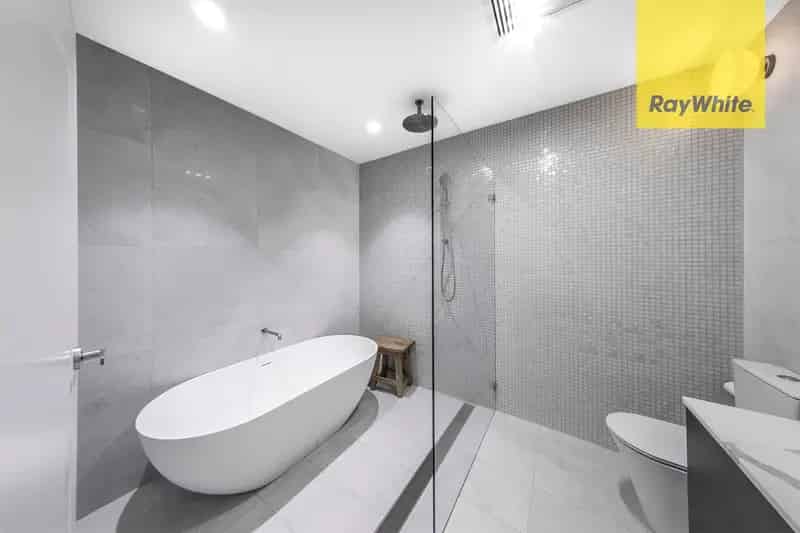 4 rooms house of 396 m² in Sydney