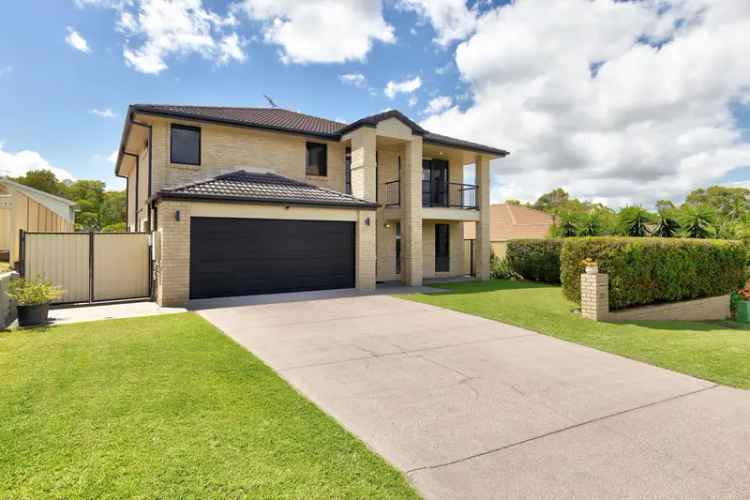 Luxurious Calamvale Family Home - 4 Beds, 2 Baths, Pool