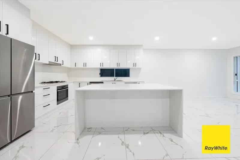 Modern House close to Amenities.