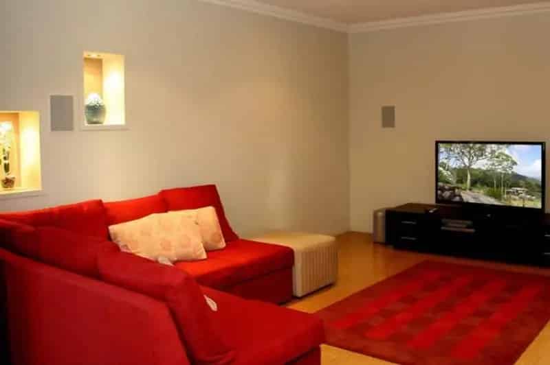 FREEHOLD 7.5 ACRES & HOLIDAY ACCOMMODATION FOR SALE