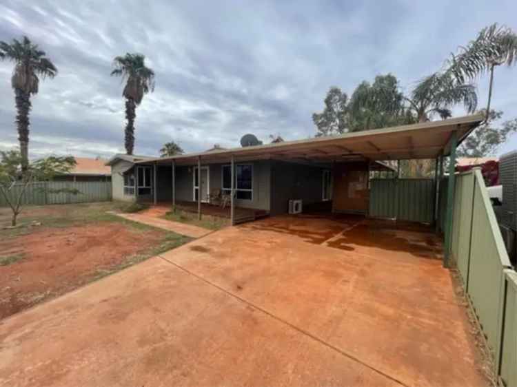 4 Bedroom 2 Bathroom Family Home with Shed