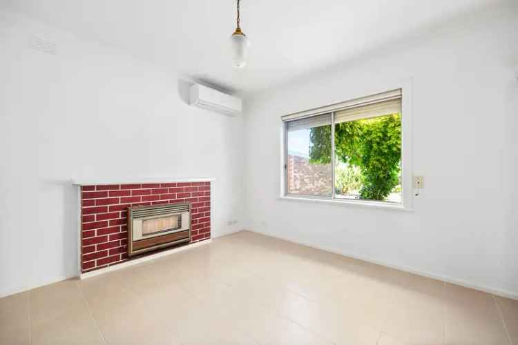 Charming 3-Bedroom House in Fawkner - Family Home