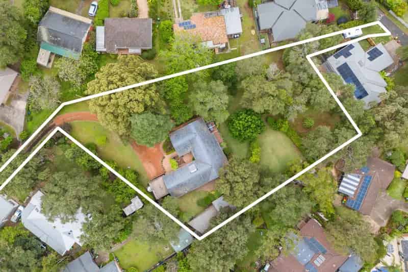 Buy House in Serene Location with 4 Bedrooms and Garden