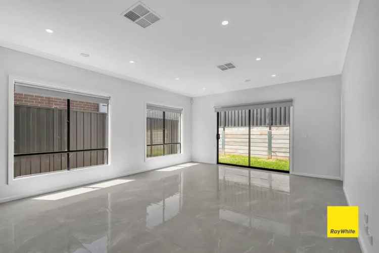 Buy House in Truganina with 4 Bedrooms and Modern Features