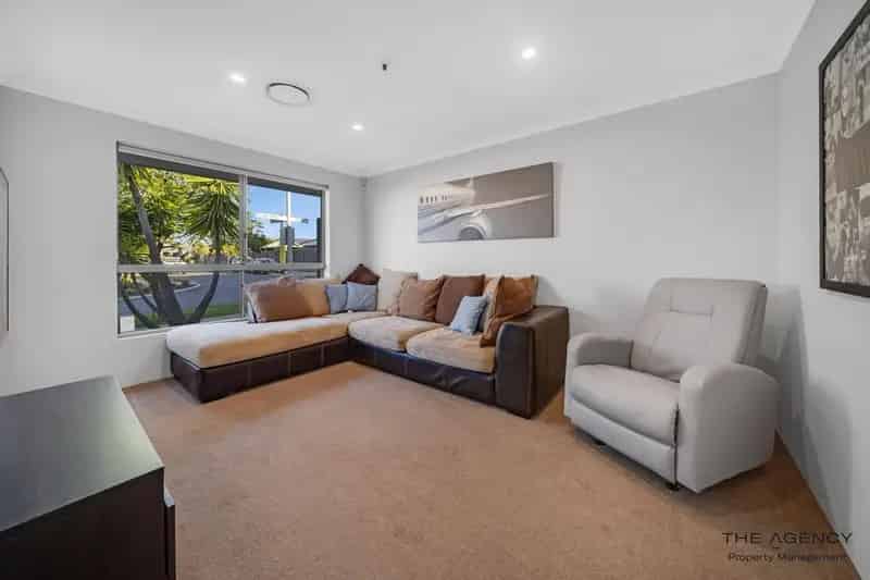 House For Lease - 116 Boomerang Loop, Banksia Grove WA 6031