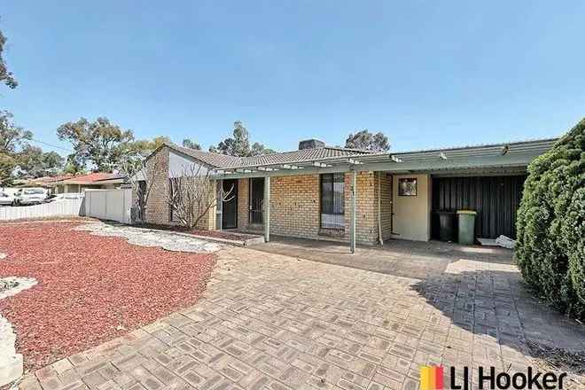 3-Bedroom 2-Bathroom Renovated Home with Spacious Lounge and Modern Kitchen