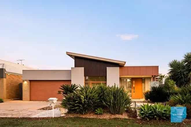 House For Sale , 41, Gardenia Way, Melbourne, Victoria