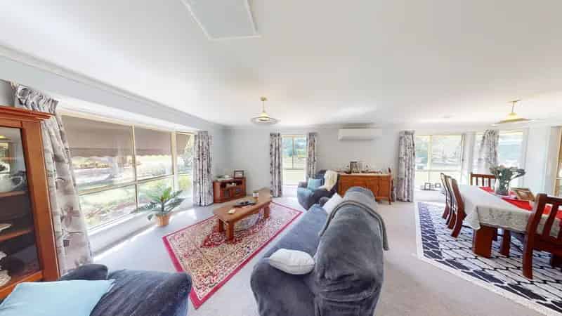 Buy family home in Firgrove Estate with expansive land and garden features