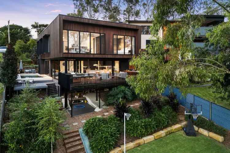 House For Sale , 98, Sunset Road, City of Brisbane, Queensland