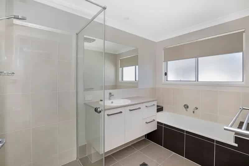 Spacious Modern Home in Great Location!