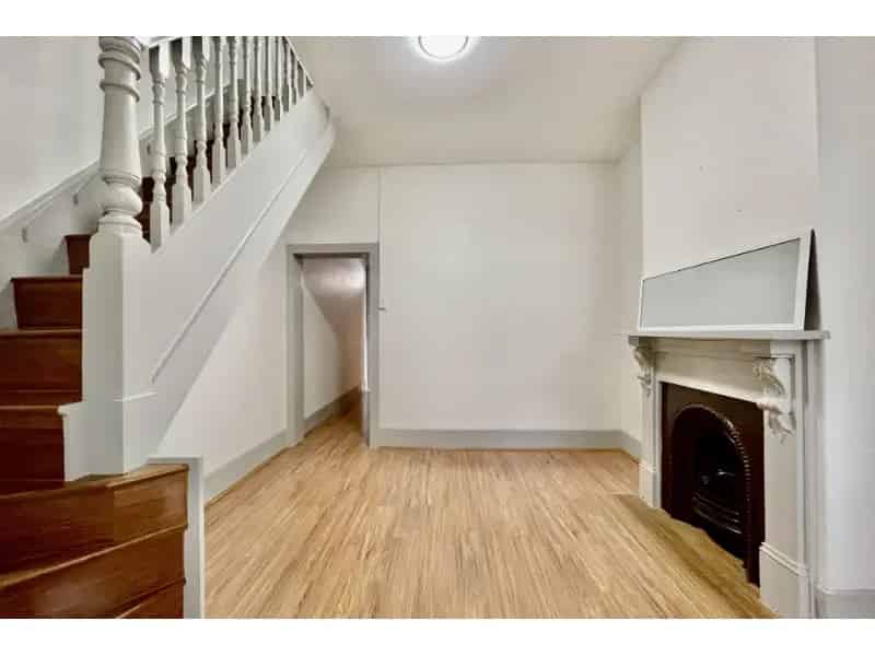 Leased By Brian 0416 877 855 - Charming 3 Bedroom Terrace House With Parking In Ultimo