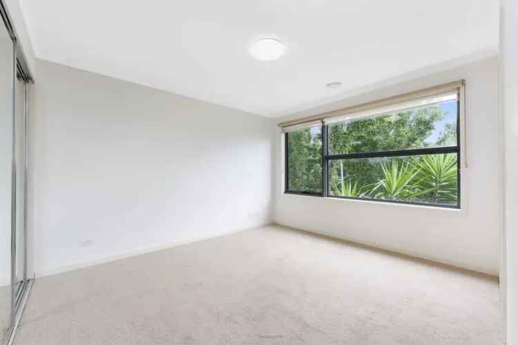 4 Bedroom House 271m² Melbourne Modern Luxury Low Maintenance