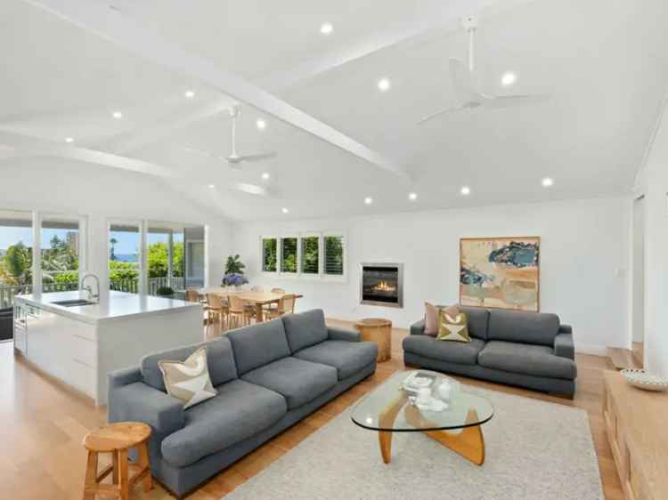 Beachside Family Home Collaroy Ocean Views