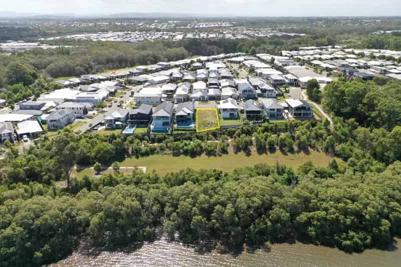 Elevated Block of Land with Water Views in Griffin Pocket Riverside