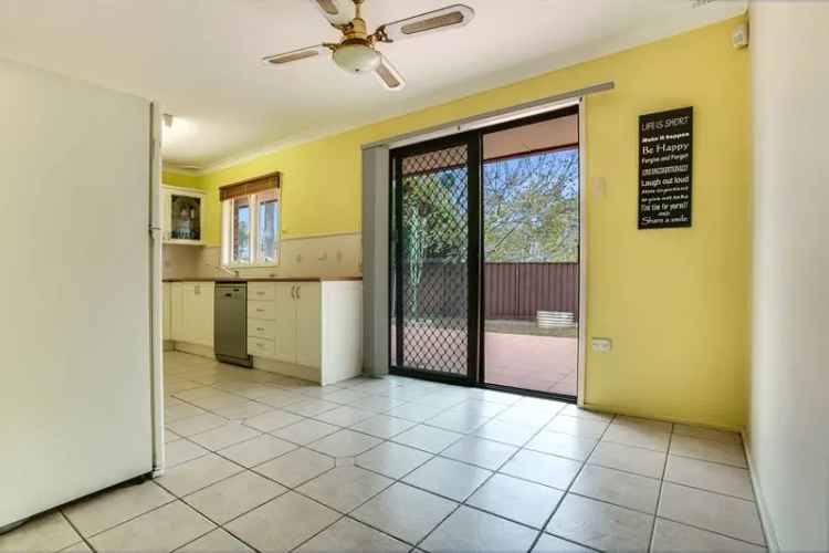 Real Estate For Sale - 2 Adelaide Avenue - Campbelltown , NSW