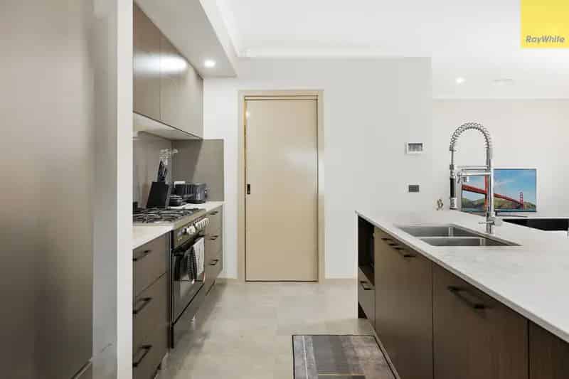 MODERN LIVING MEETS CONVENIENCE