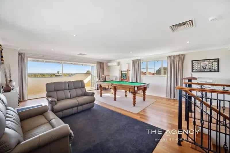 House For Sale - 5 Wilyan Place, Swan View WA 6056