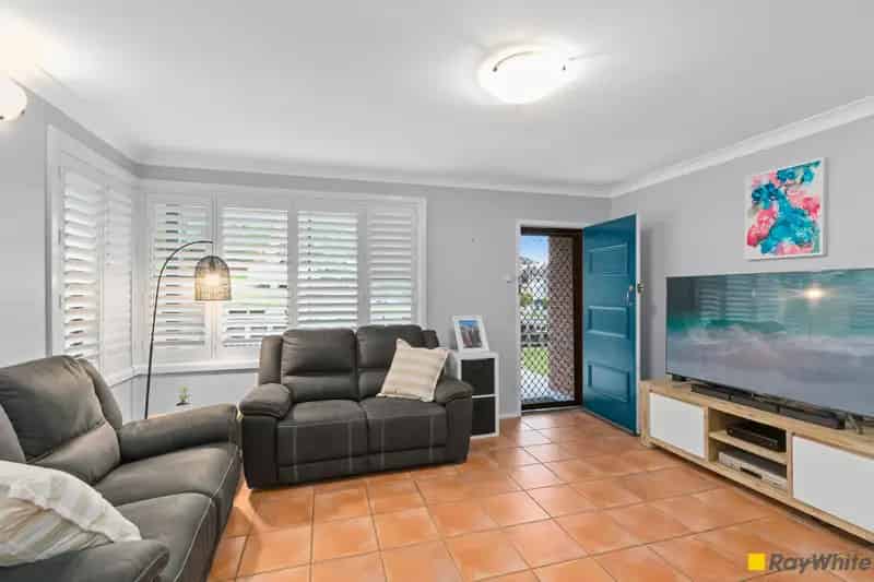 Buy Family Home in Woonona with 3 Bedrooms and Private Outdoor Space