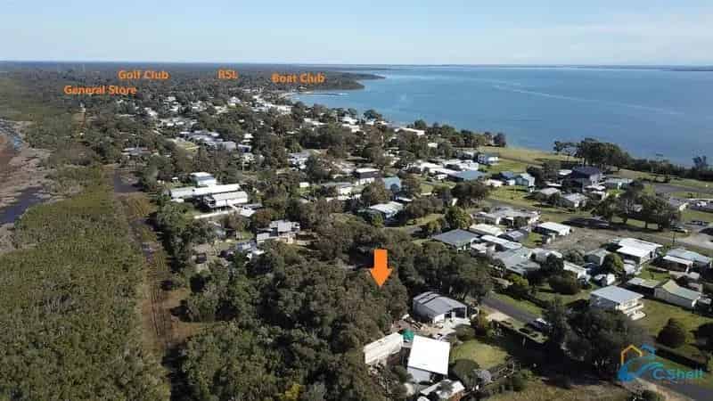 SHORT WALK FROM THE WATERS EDGE!