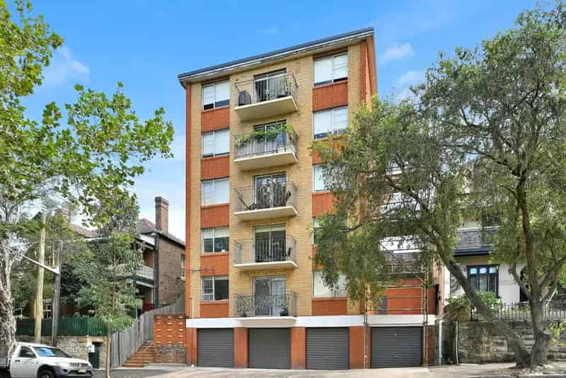 Spacious & Comfortable Two Bedroom Unit
