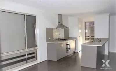 3 rooms house of 175 m² in Melbourne