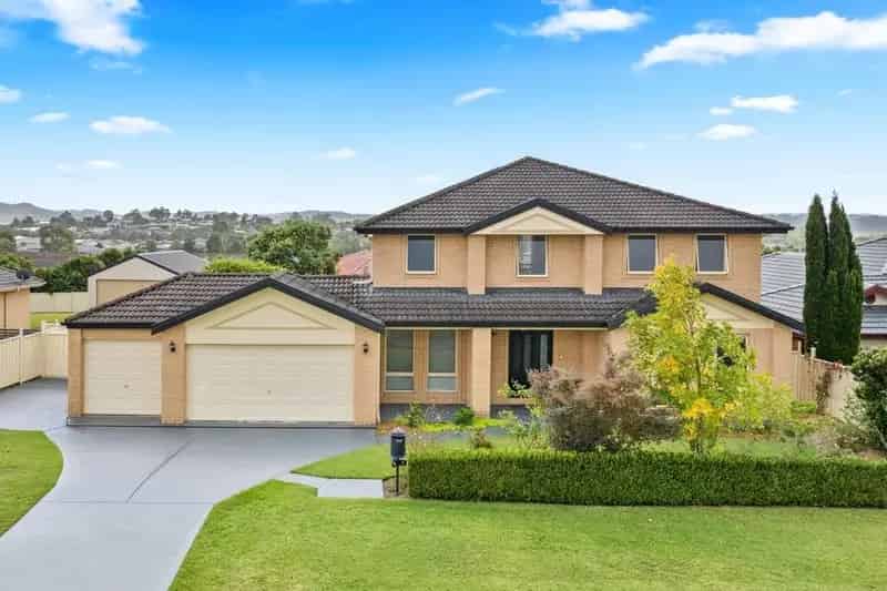 House For Sale - 7 John Verge Avenue, Rutherford NSW 2320