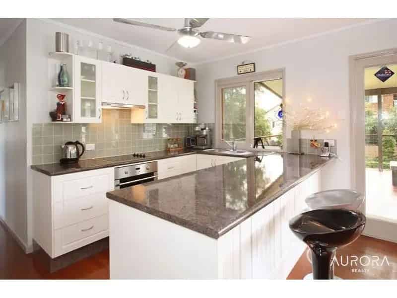 Ideal Family Home In The Heart Of Hawthorne