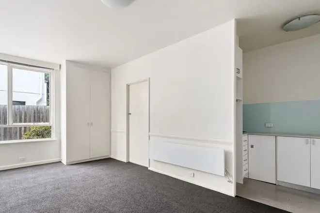 Apartment For Sale in Melbourne, Victoria