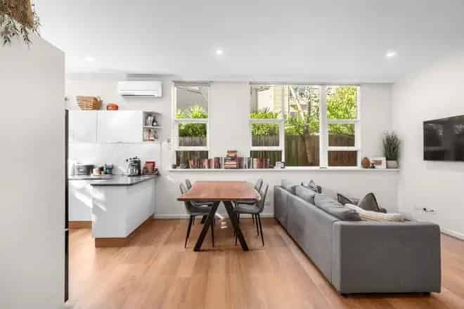 Apartment For Rent , Melbourne, Victoria