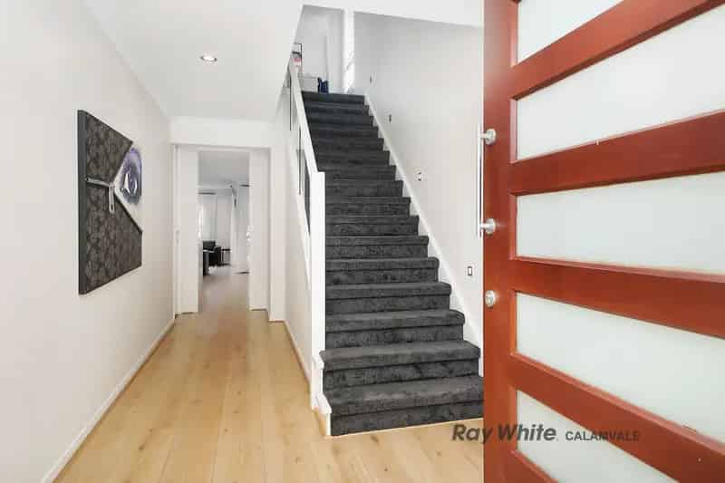 Buy Modern House in Rochedale with Stylish Design and Great Features