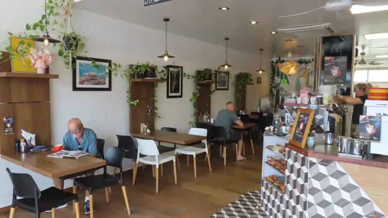 Buy Café in Noosa with Indoor and Outdoor Dining Options