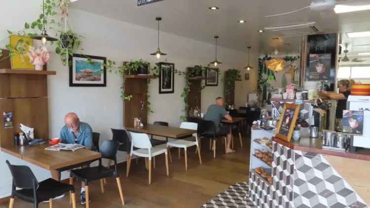 Convenient Popular Café – ‘Shops on Hilton’