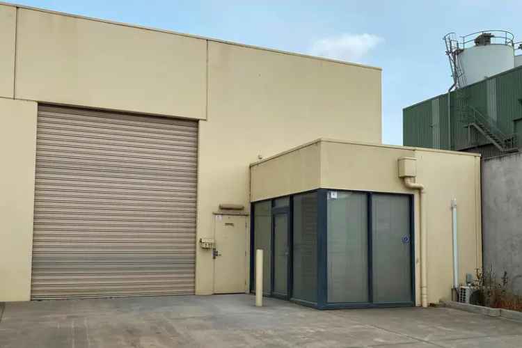 Factory for rent in secure location with office features