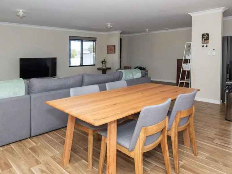 House For Sale in Jurien Bay, Western Australia