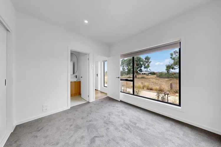 3 rooms house of 170 m² in Melbourne